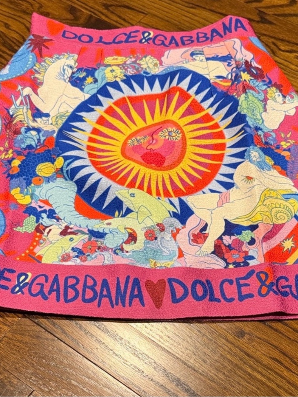 Dolce & Gabbana Pink and White Logo-Trim Dress Detail